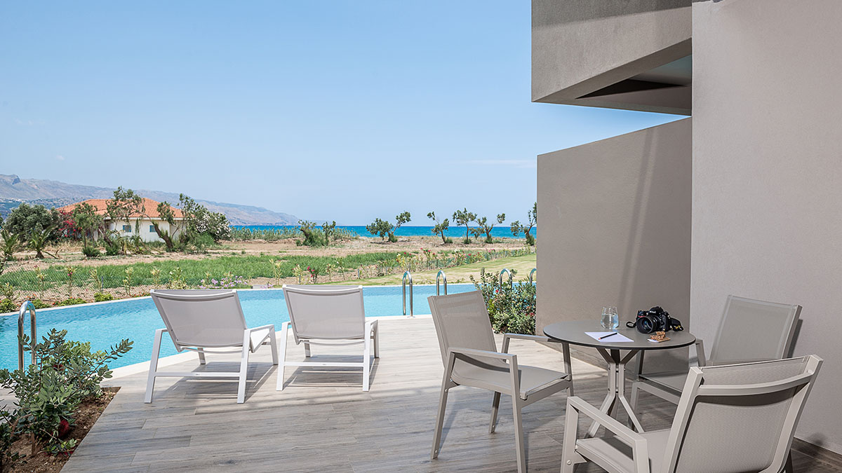 Classic Room Sharing Pool Side Sea View